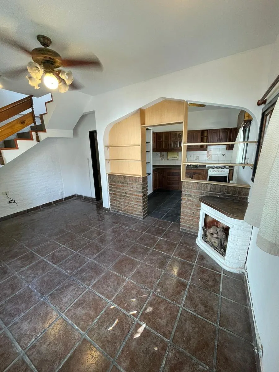 Three-room PH with patio and terrace in Piñeyro