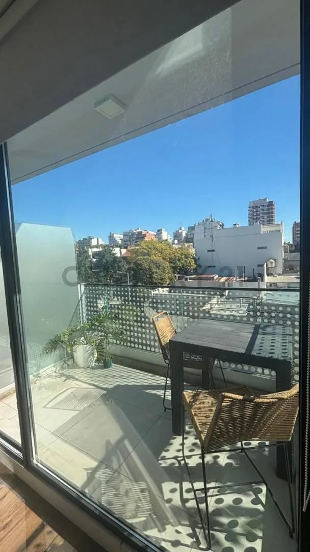 Fully equipped studio apartment in Palermo with parking space