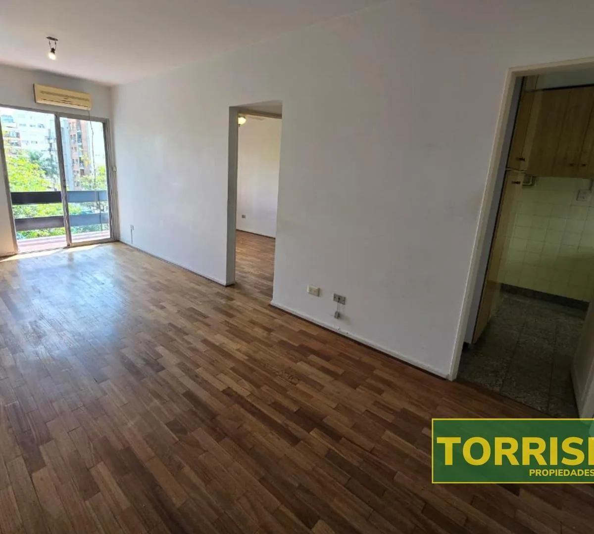 Two-room apartment with balcony in Caballito