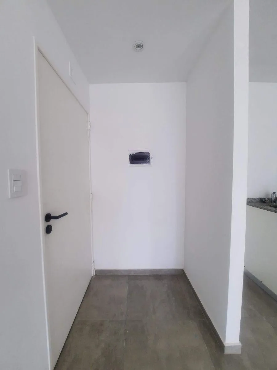 Apartamento de três ambientes de frente novo em Balvanera