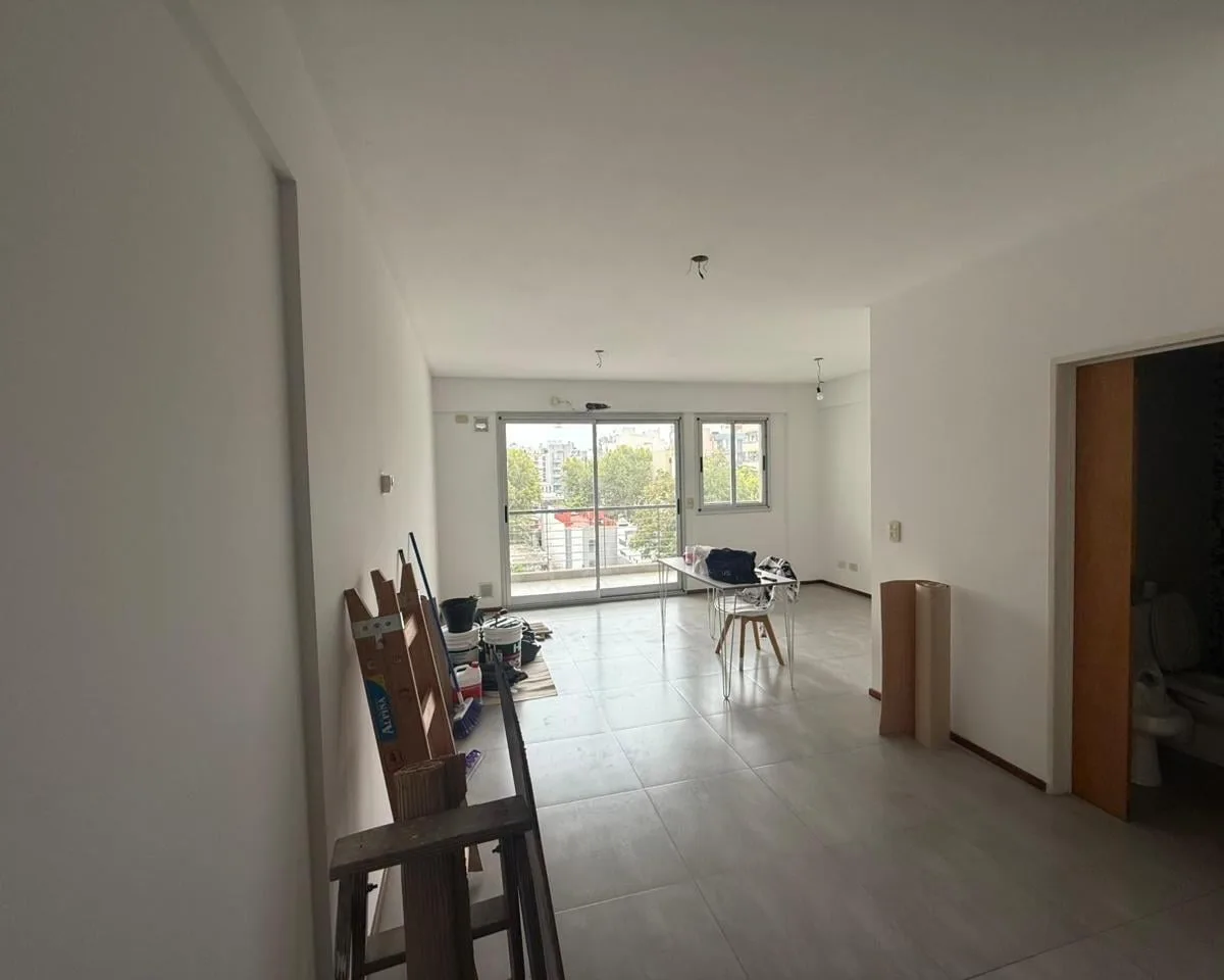 Kitnet no alto padrão de Villa Crespo com varanda e área de churrasco