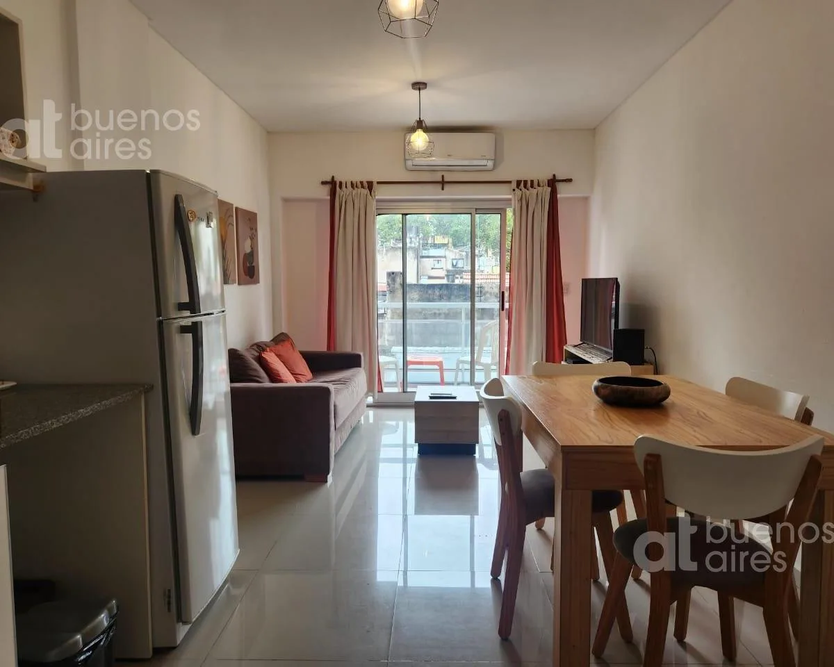 Two-room apartment with balcony in Flores
