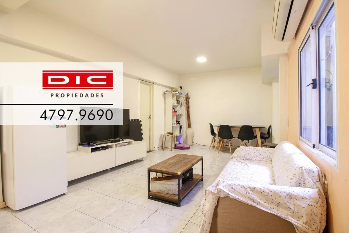 Departamento de 2 ambientes con patio en Vicente López