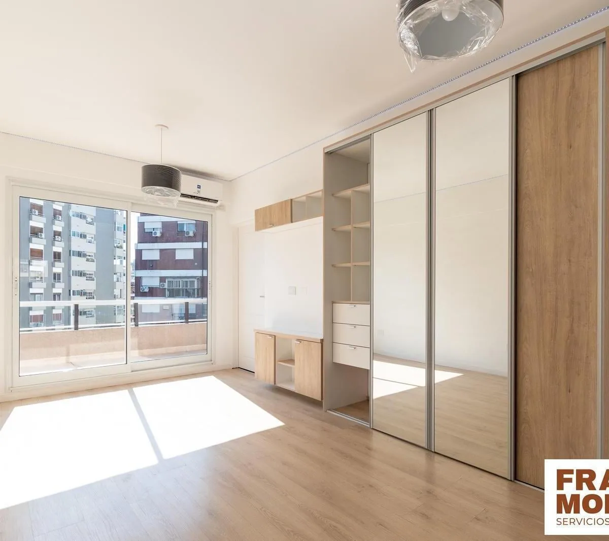 Квартира-студия на 7-м этаже в Barracas с балконом-террасой