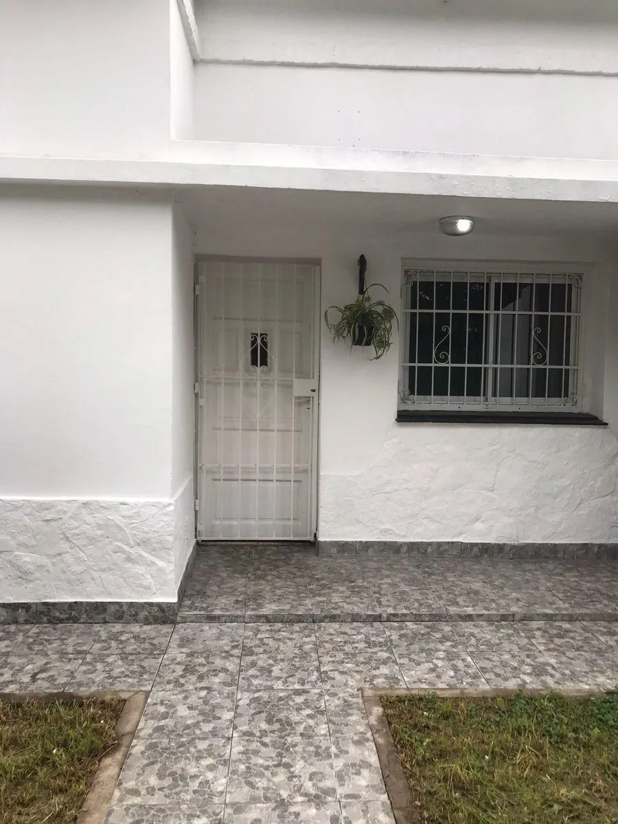 Excelente Departamento con 1 Dormitorio y Jardín
