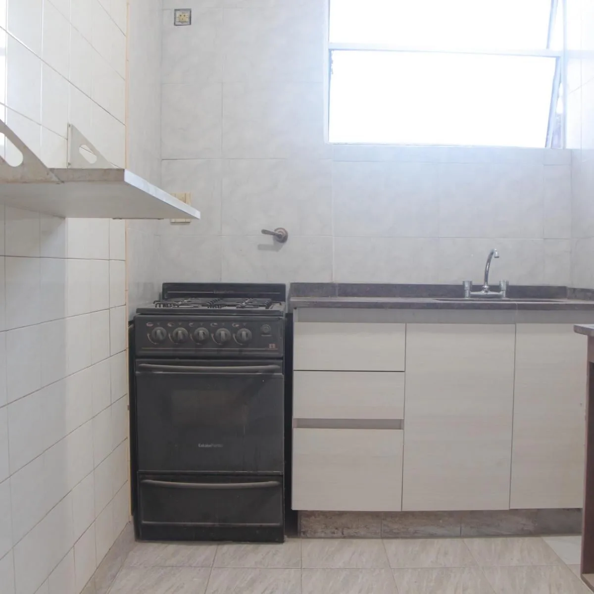 Apartamento de 2 ambientes com varanda em Paternal