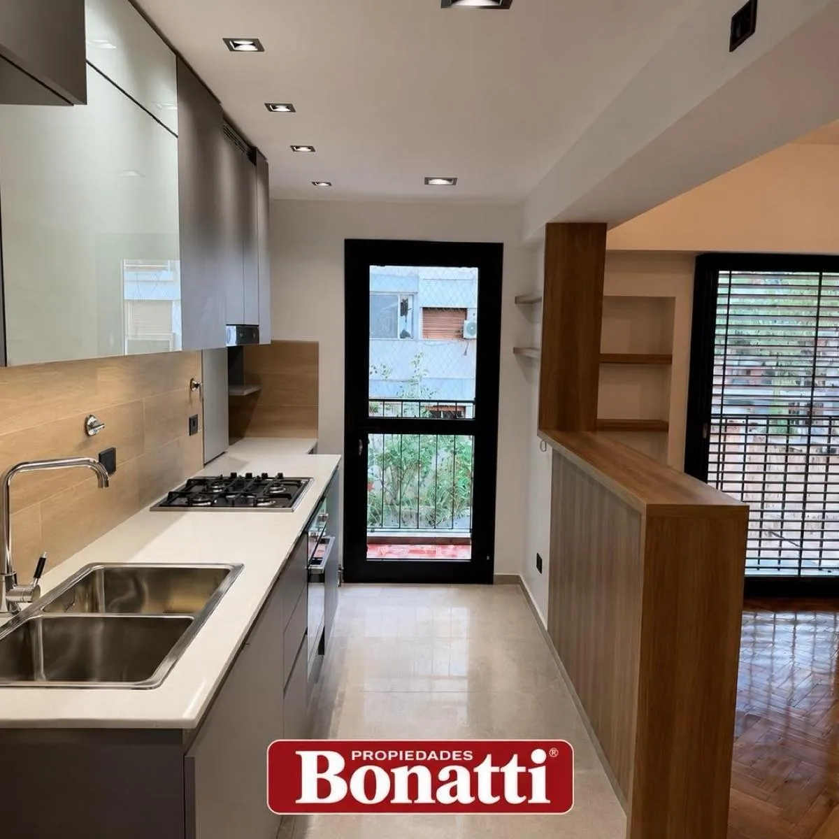 Two-bedroom apartment in Lomas de Zamora Oeste