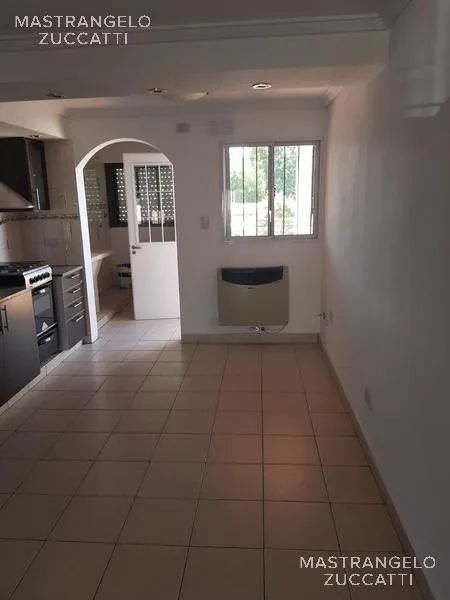 Duplex one-bedroom apartment in Banfield Oeste