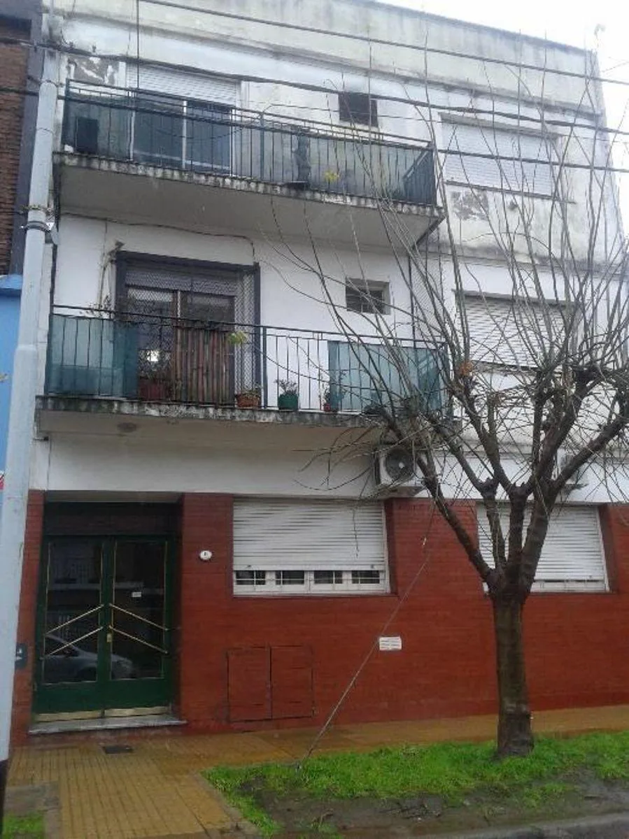 Departamento de 3 ambientes al frente en Buenos Aires