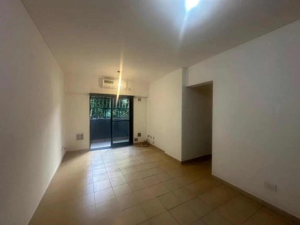 Departamento de 2 dormitorios con cochera en La Plata