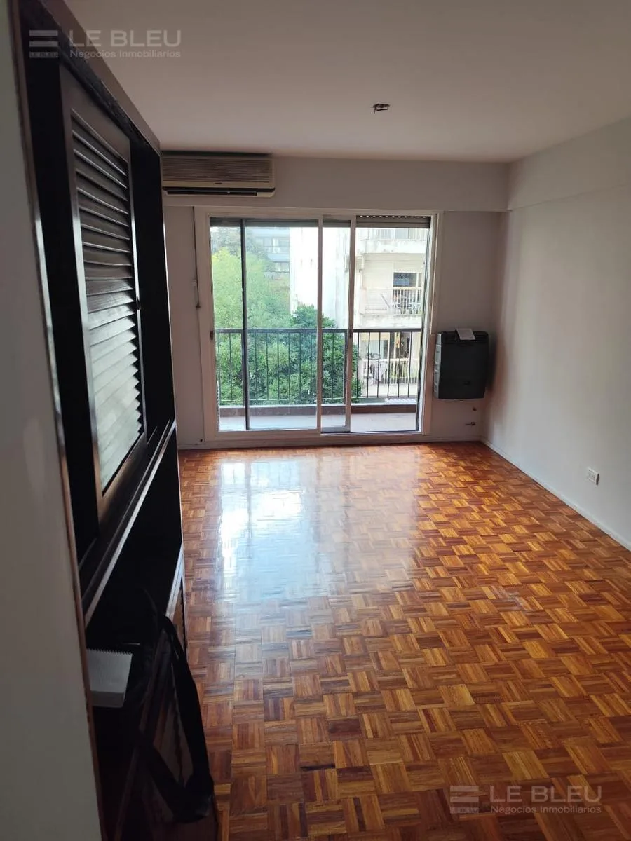 Трёхкомнатная квартира в аренду в Belgrano