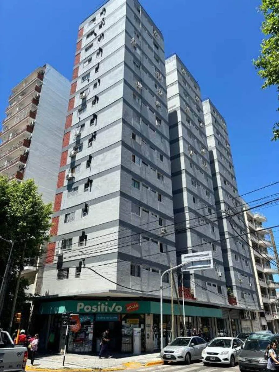 Departamento reciclado a nuevo de 2 ambientes en Wilde Centro
