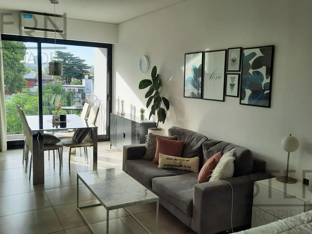 Studio apartment with balcony in Villa Urquiza