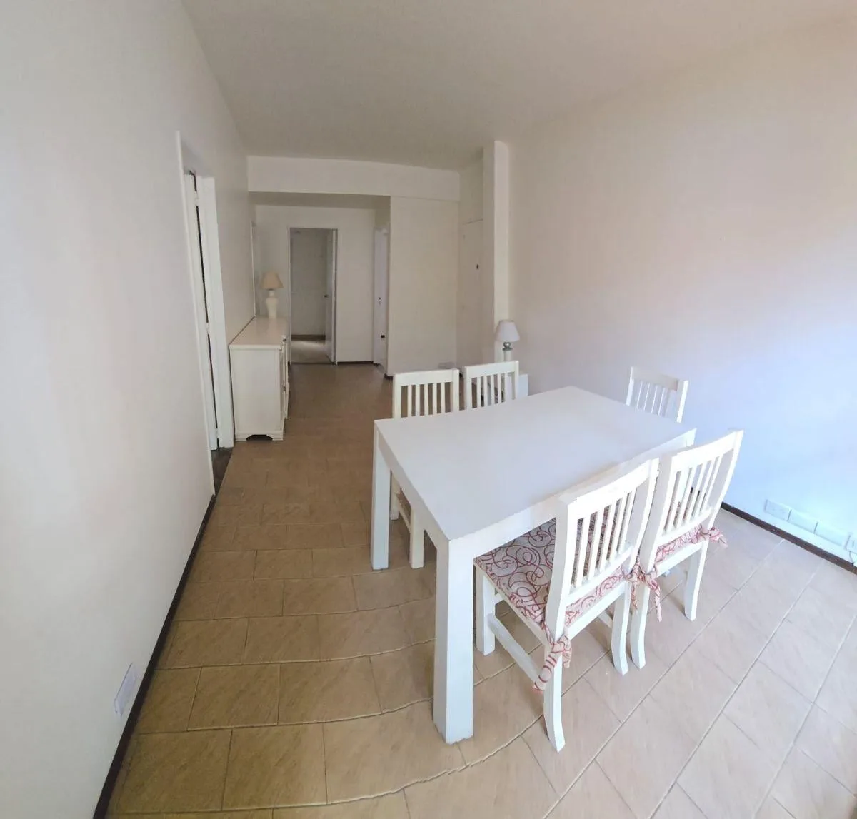 Three-room apartment with two patios in Olivos