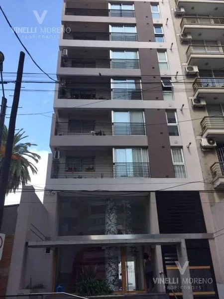 Kitnet (semipiso) com varanda em Lomas de Zamora Oeste