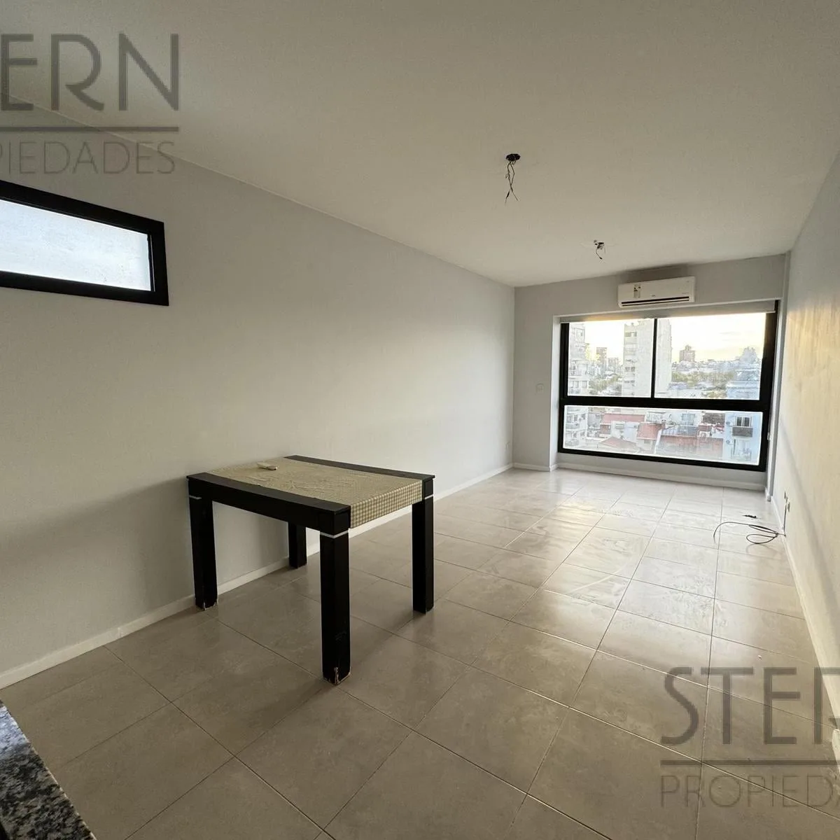 Street-facing studio apartment in Parque Chas