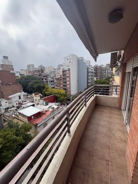 Квартира-студия с балконом и (закреплённым) парковочным местом в Buenos Aires