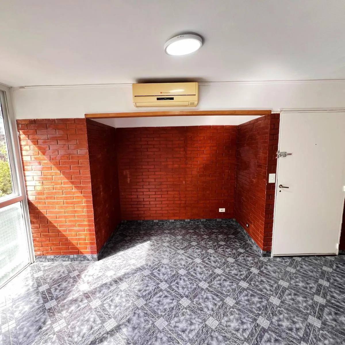 Three-room apartment in San Fernando, Mil viviendas neighbourhood