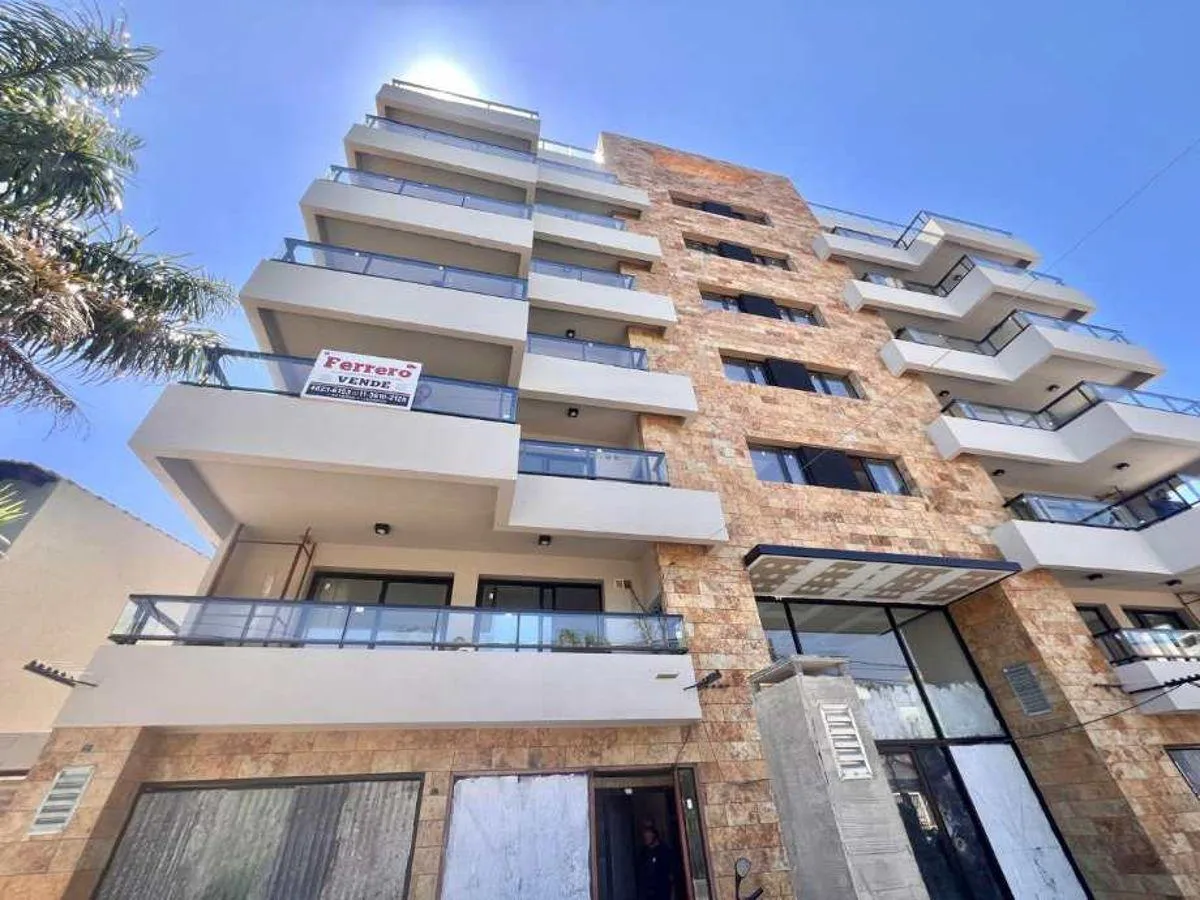Two-room apartment on the sixth floor in Ituzaingó Norte