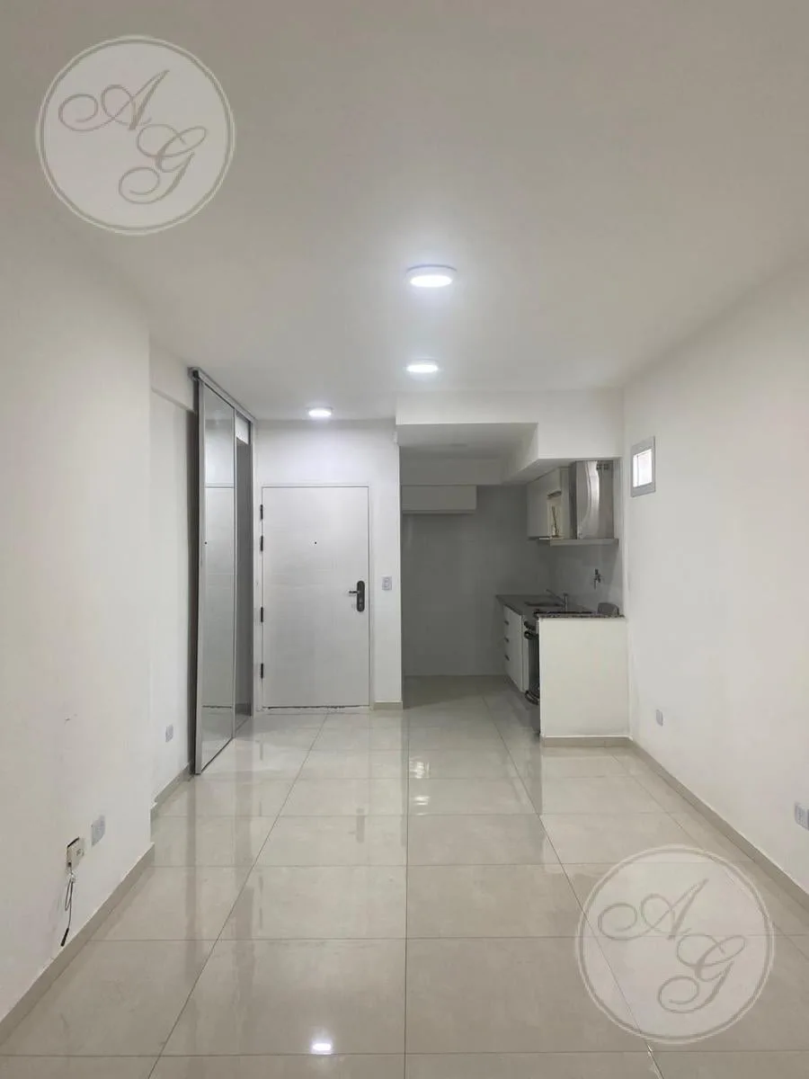 Studio apartment with balcony in Caballito