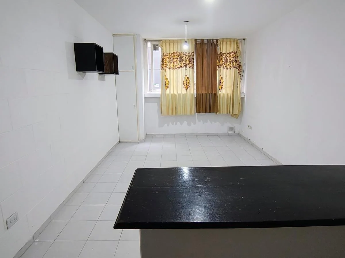 Ground-floor studio apartment in La Plata