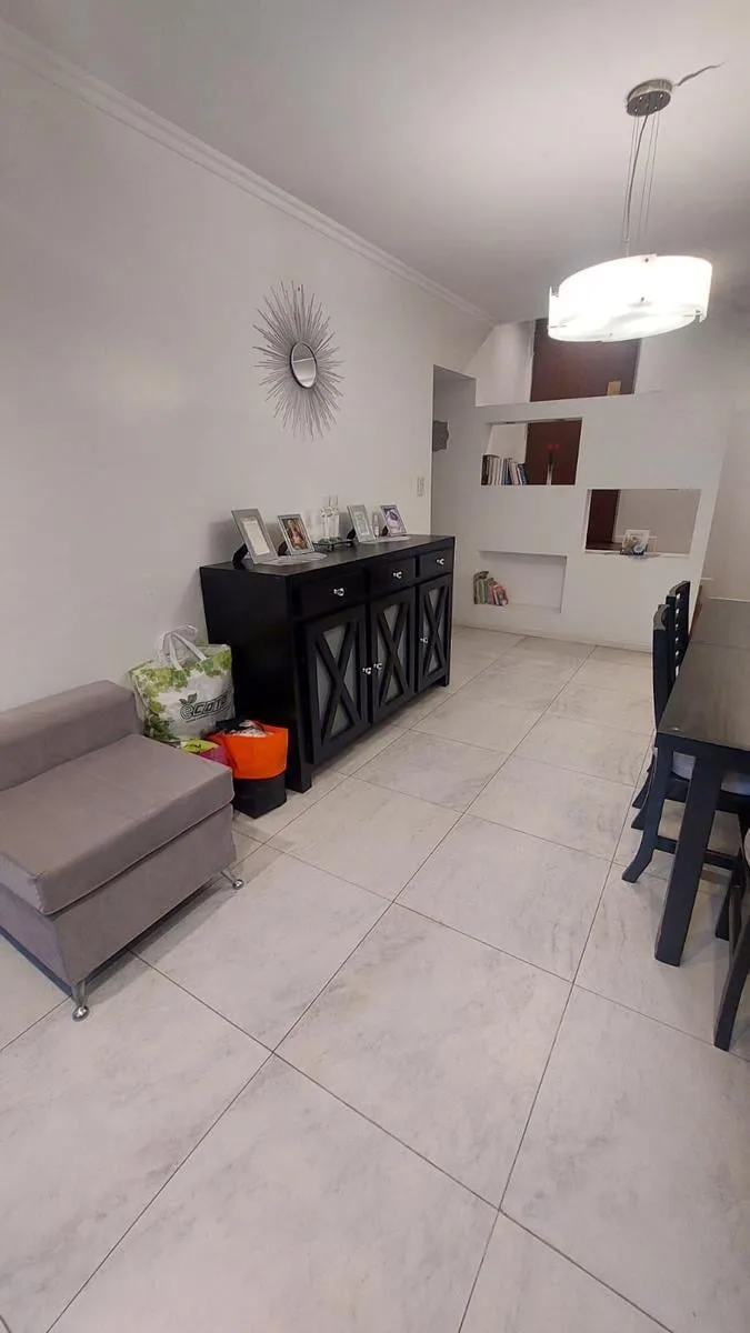 Apartamento de três ambientes na Av. Pueyrredón
