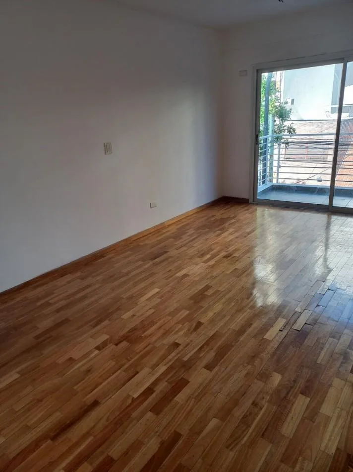 Departamento de 2 ambientes con cochera en Villa Urquiza
