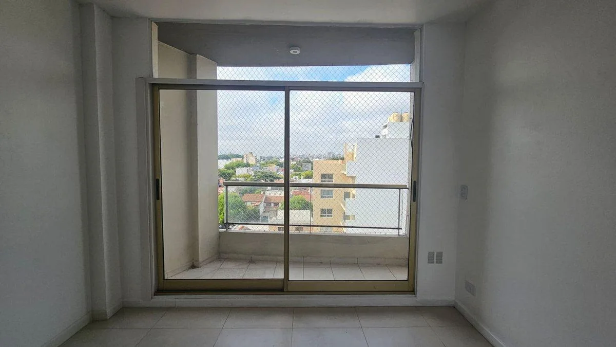 Квартира-студия в аренду в Saavedra с балконом