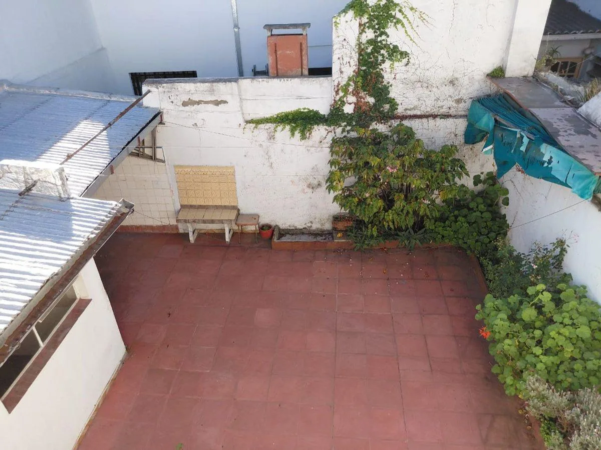 Studio apartment with two covered patios in Villa del Parque