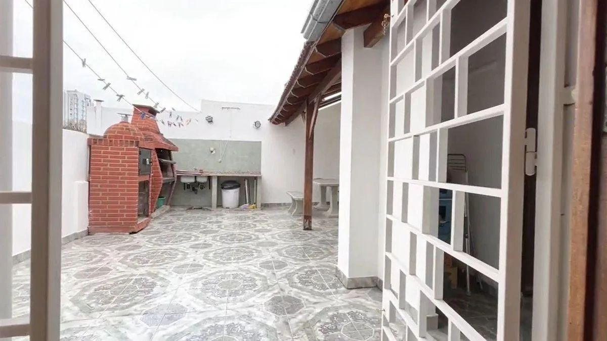 Ground-floor PH with patio, terrace and private entry in Villa del Parque