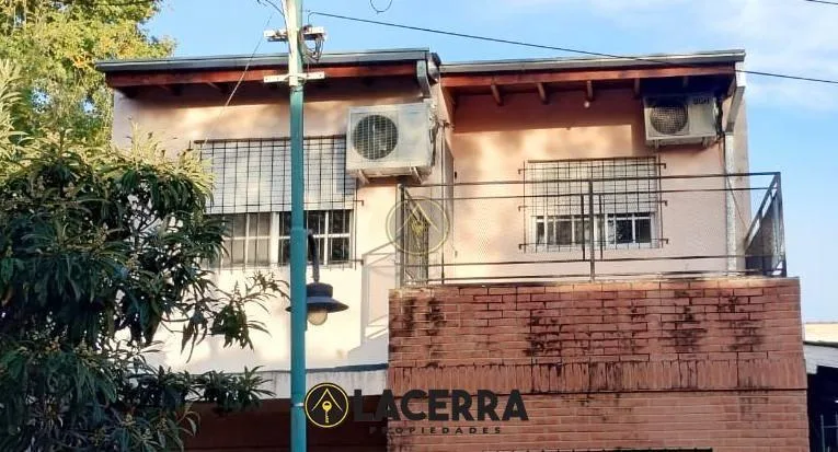PH de 3 ambientes con 2 dormitorios y terraza en Villa Adelina