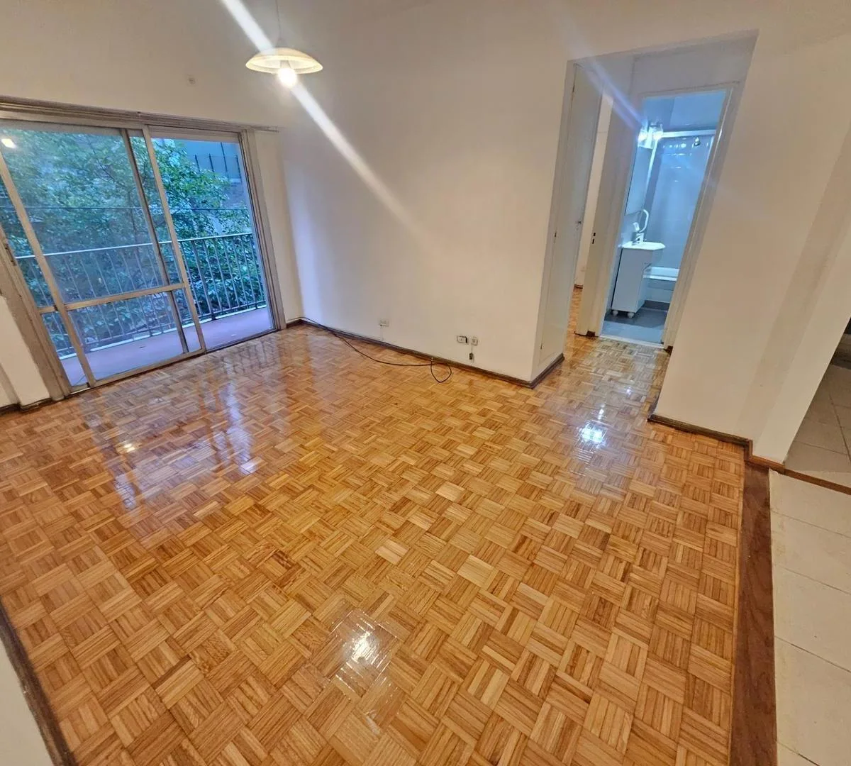 Квартира с 1 спальней в Montserrat