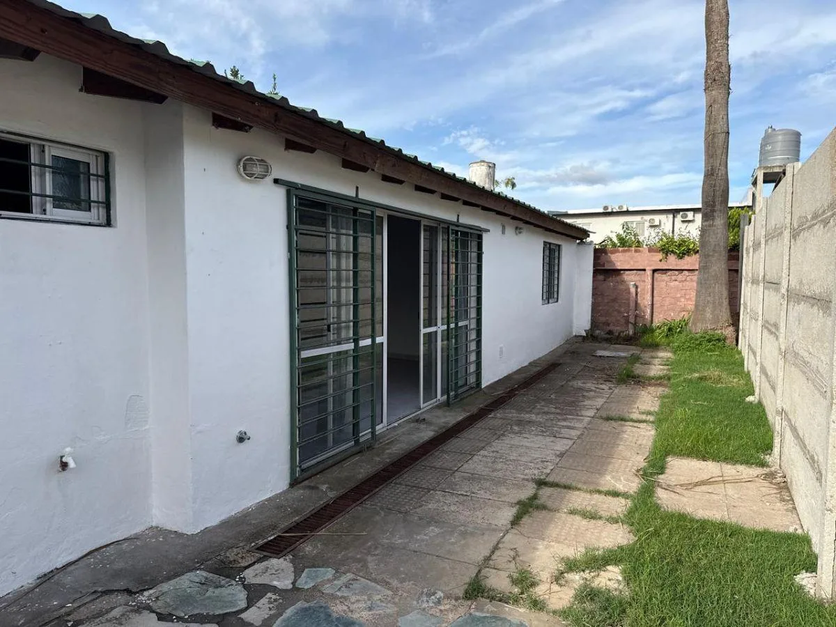 Departamento de 2 ambientes con opción de cochera en Moreno
