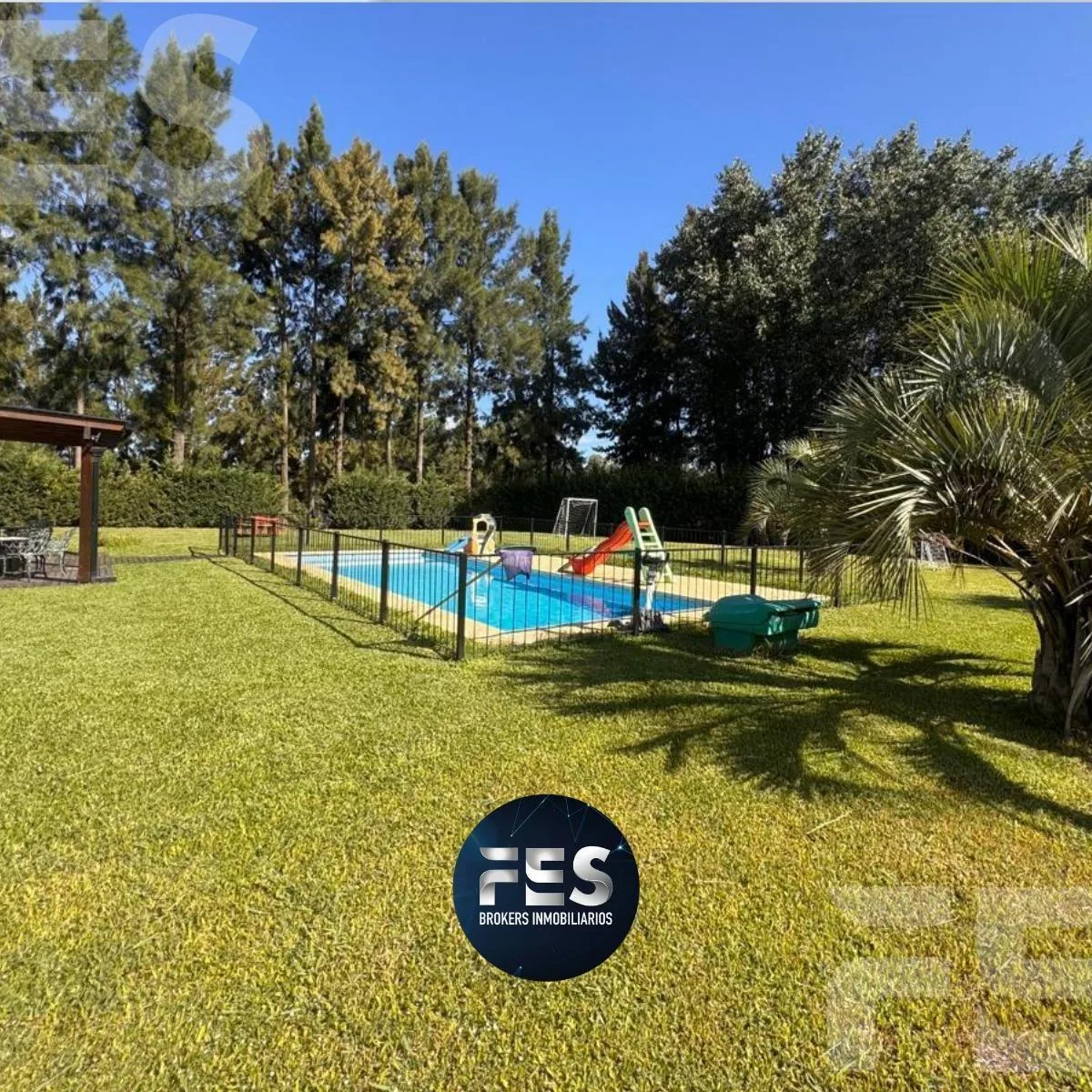 Furnished house with 7 rooms in Malibu, Canning