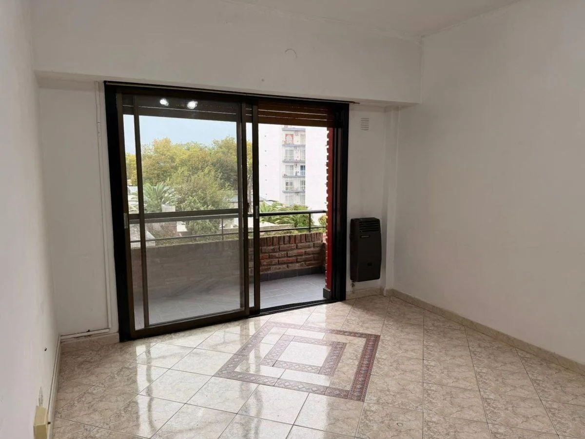 Departamento de 2 ambientes con balcón en San Fernando