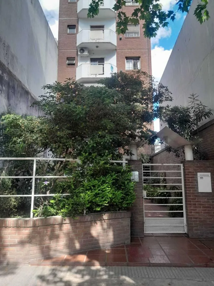 Departamento de 1 dormitorio con balcón en La Plata