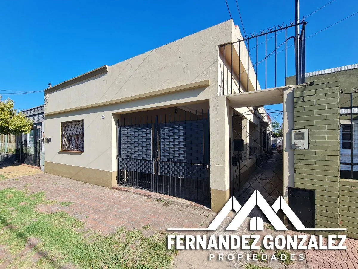 PH с 3 комнатами и входом для авто в Lomas de Zamora