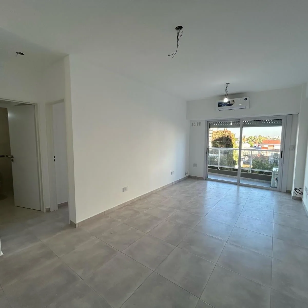 Departamento de 2 ambientes a estrenar en Caseros