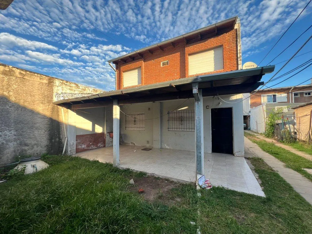 Two-bedroom duplex PH with covered parking in Campana