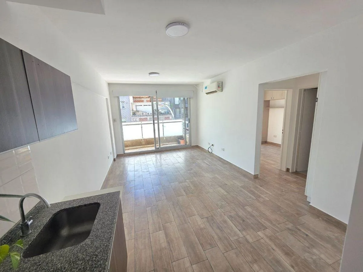 Apartamento de 2 ambientes apto para uso profissional com piscina em Palermo