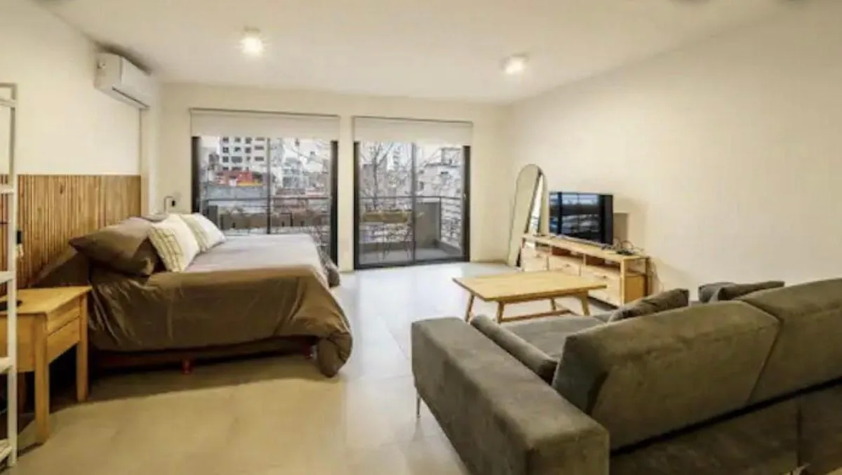 Kitnet com varanda em Chacarita