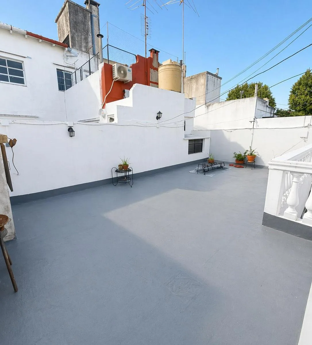PH de 4 ambientes sin expensas con terraza propia en Villa Real