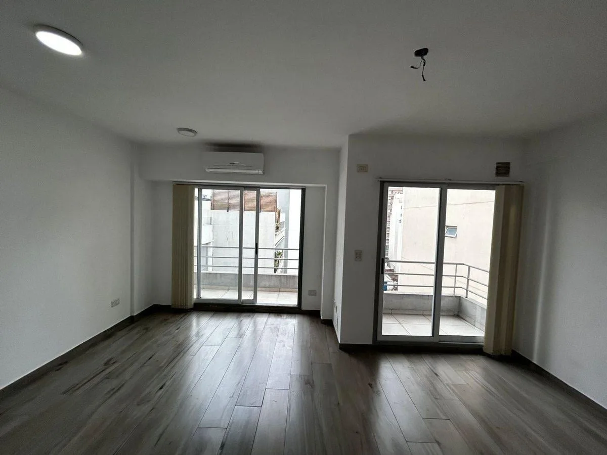 Two-room apartment in Villa del Parque, Agronomía