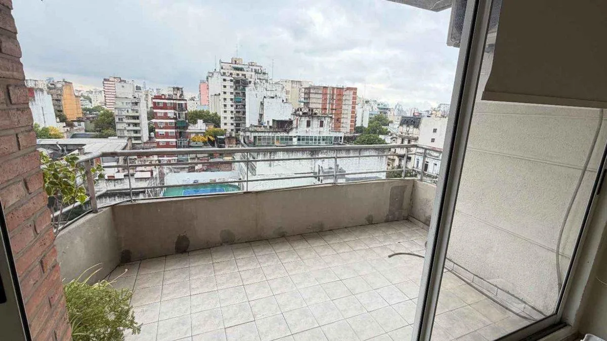 Apartamento de 2 ambientes com varanda e 1 quarto em San Cristóbal