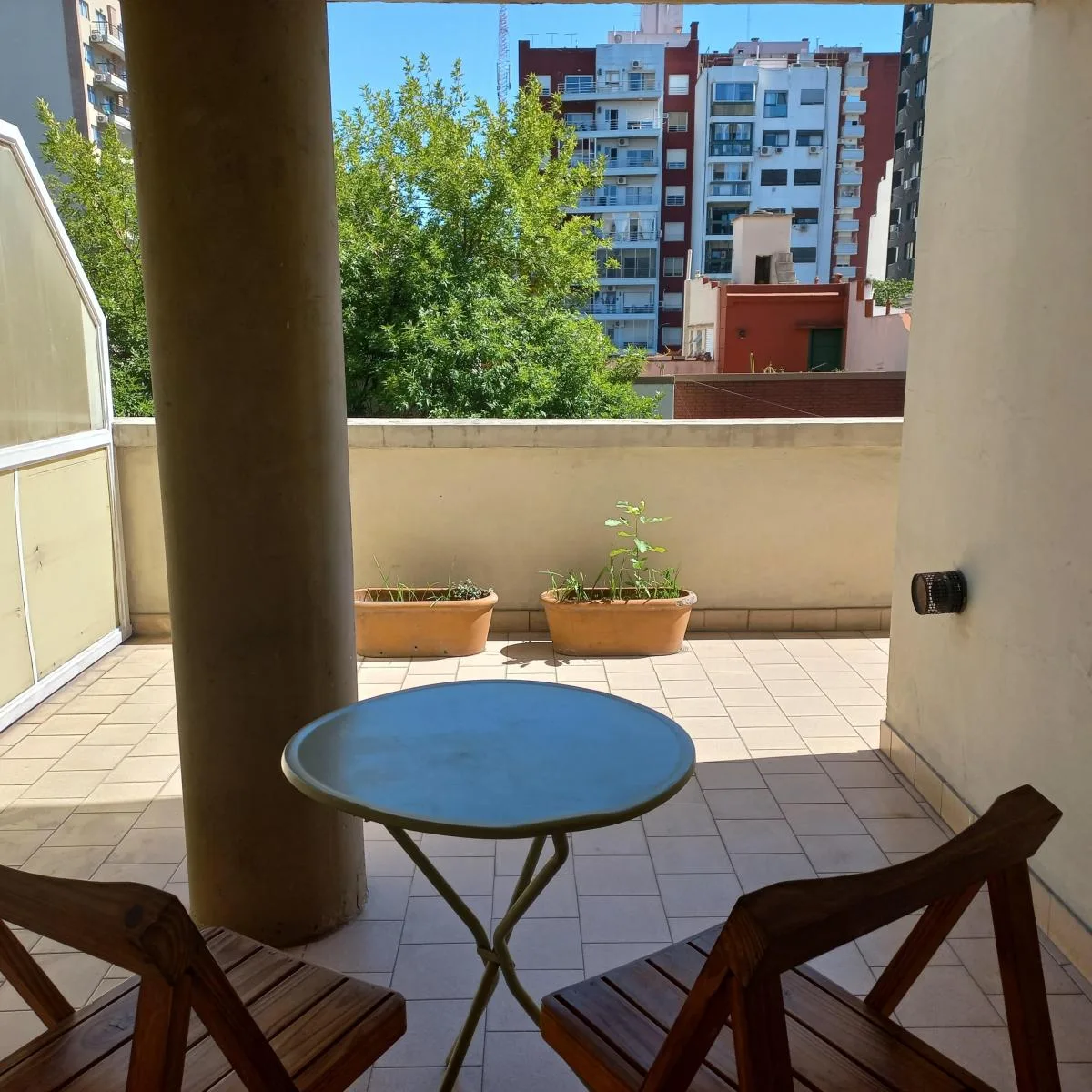 Two-room apartment with 25 m² terrace balcony in Villa Urquiza