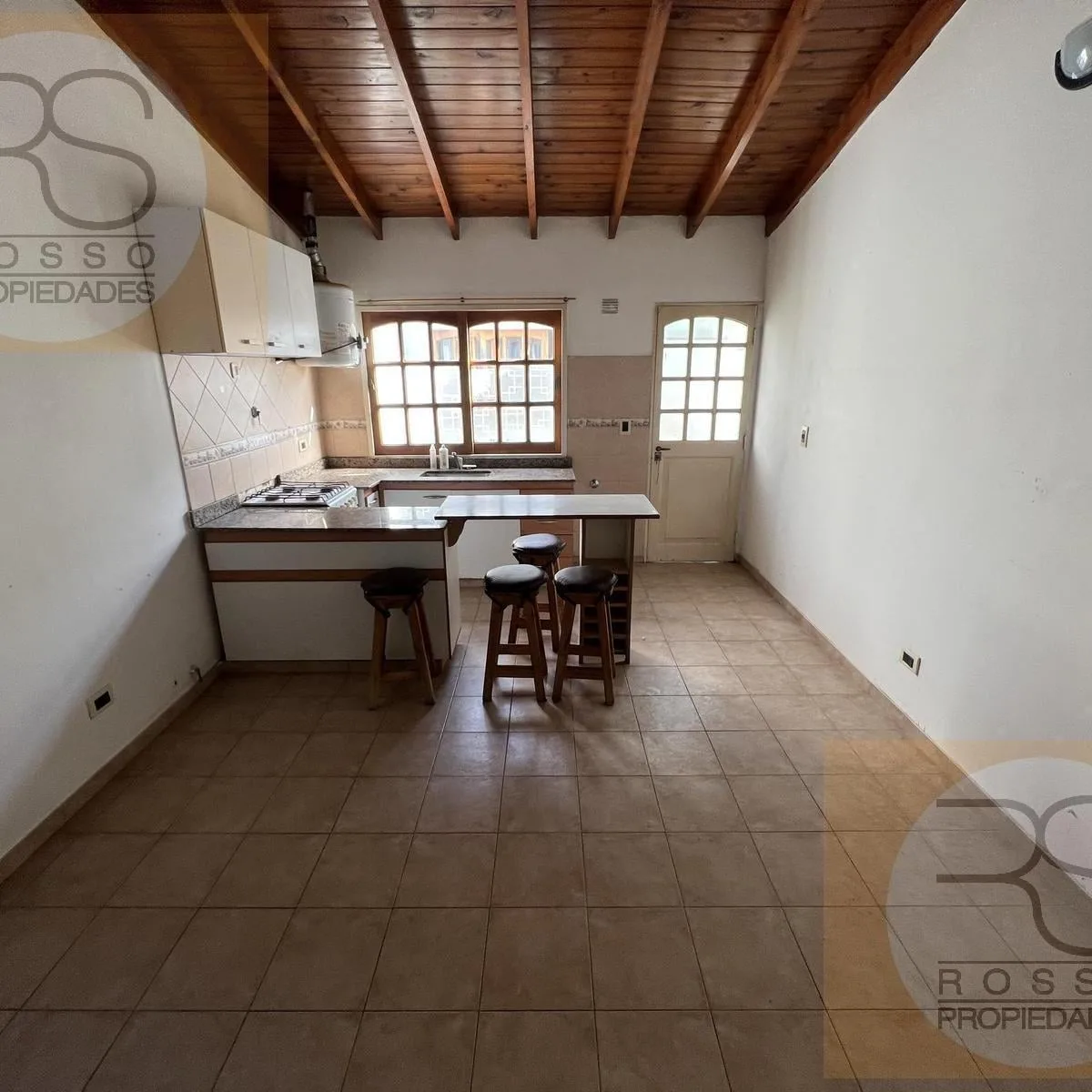Two-room apartment in Ramos Mejía