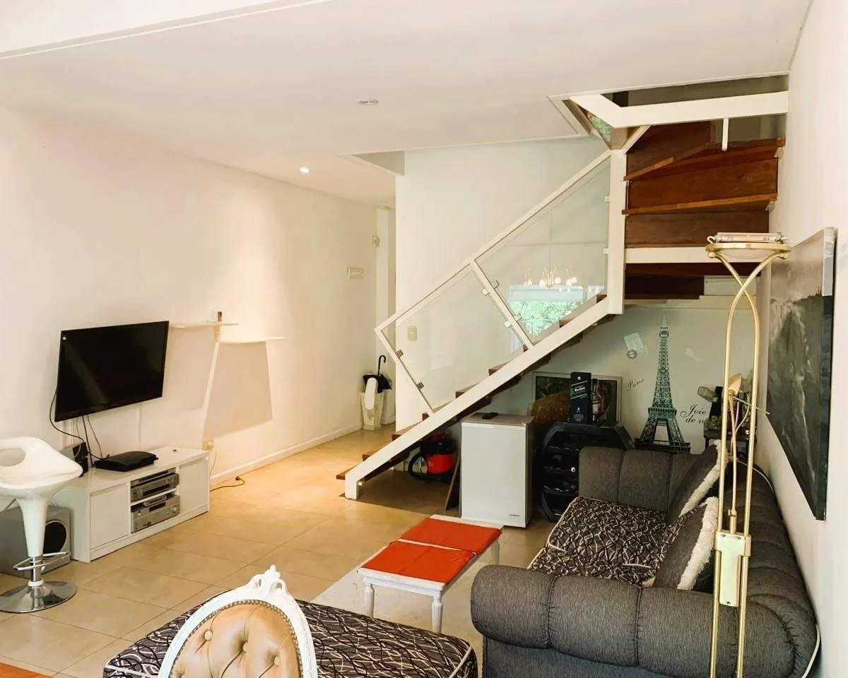 Furnished PH triplex apartment in Tigre