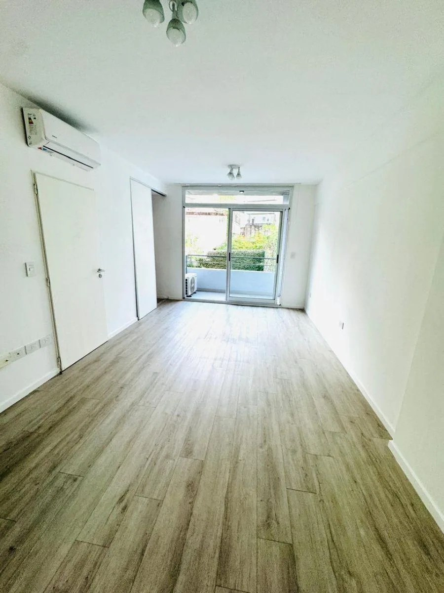 Apartamento de um ambiente de fundos em Caballito