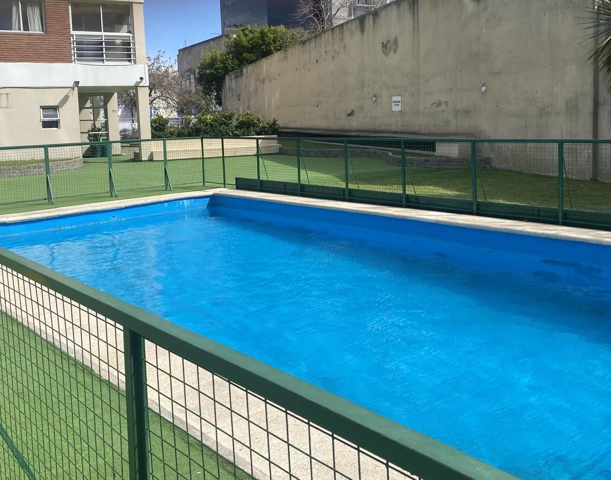 Apartamento de dois ambientes com 1 quarto e vaga de garagem em Caballito