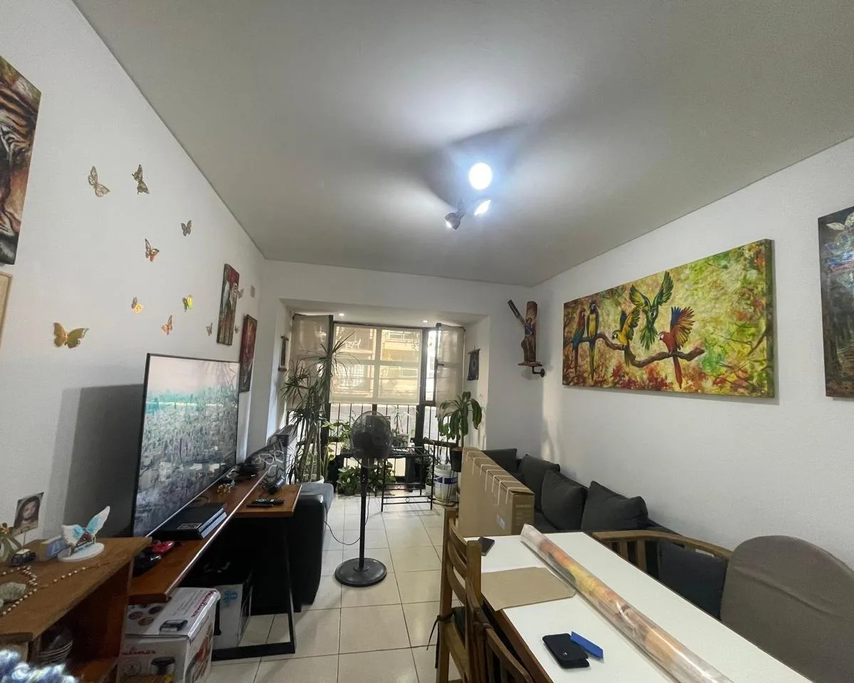 Apartamento de três ambientes com 2 dormitórios e vaga de garagem fixa em Florida